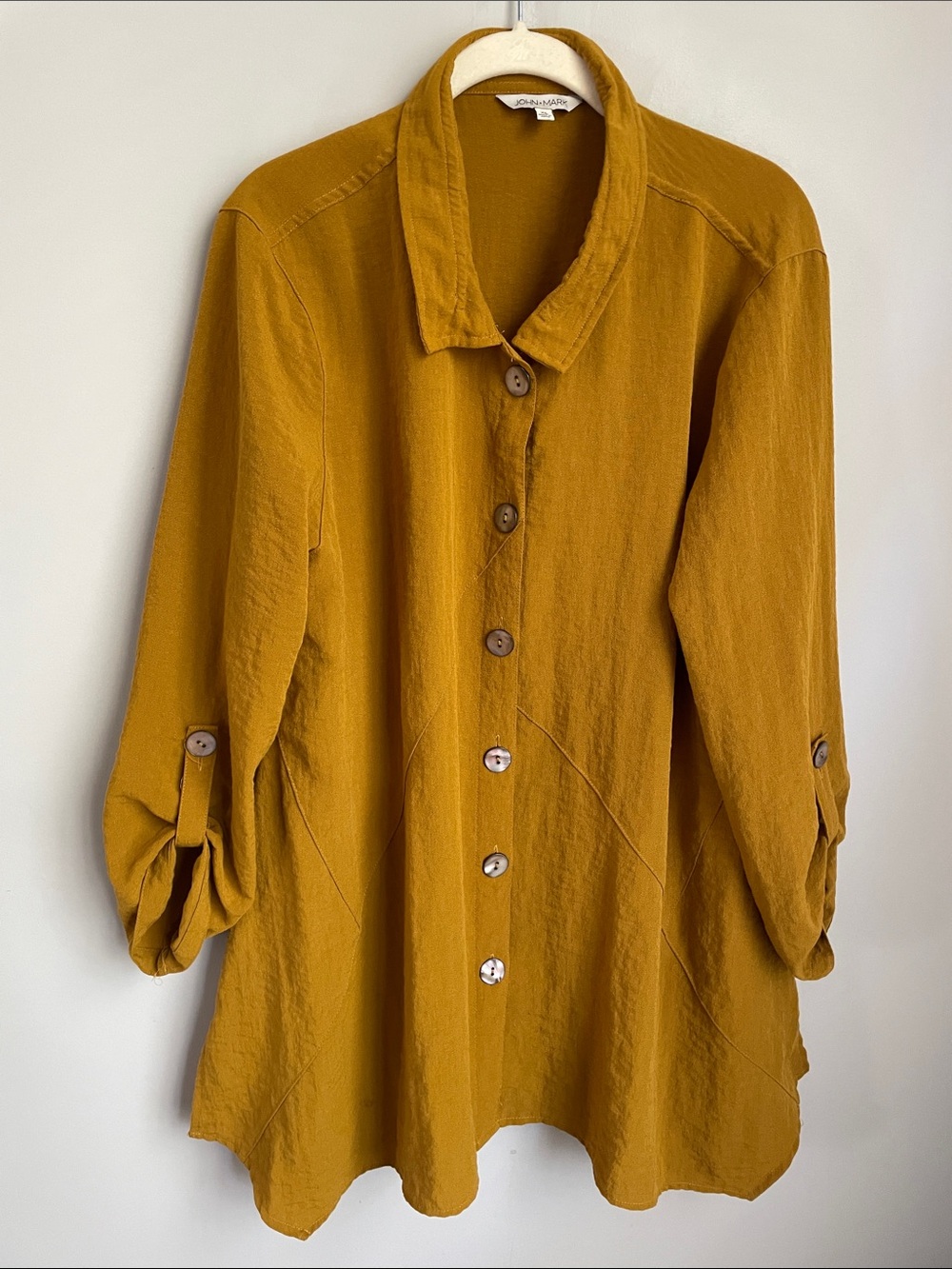 John Mark Gold Lagenlook Button Front Top Size XL